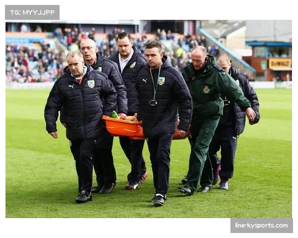 梅斯中场海恩踝关节受伤 德国小将训练中扭伤脚踝预计休战两周